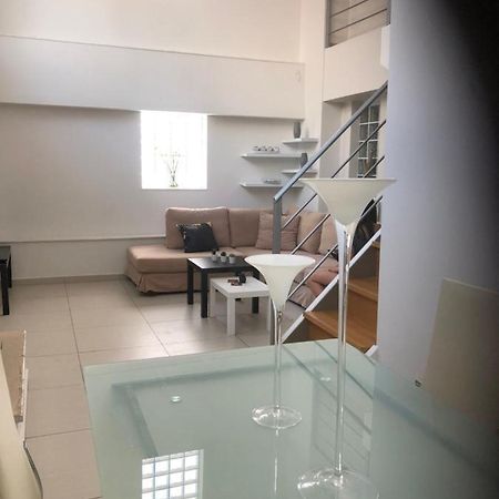 Maisonette Lux Modern Next To Metro Kerameikos 3 Rooms Athens Ngoại thất bức ảnh